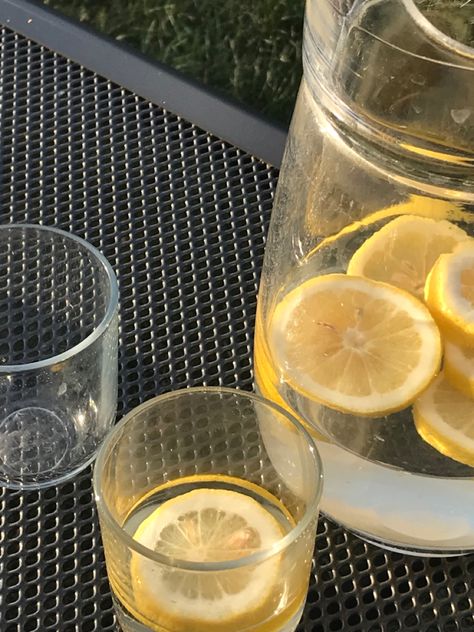 Lemon Icon Aesthetic, Lemonade Instagram Story, Limonada Aesthetic, Paulina Core, Portofino Aesthetic, Summer Drinks Aesthetic, Leah Core, Lemonade Aesthetic, Summer Lemonade