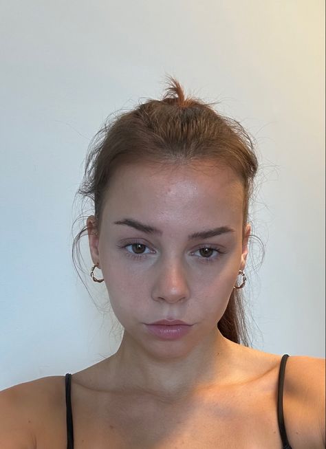 No makeup makeup look No Makeup Selfie, No Makeup Makeup Look, No Makeup Makeup, Makeup Selfie, Hot Makeup, No Makeup, Beach Look, Makeup Makeup, Girls Makeup