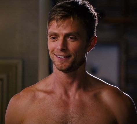 Wade Kinsella, Zoe Hart, Face Pic, Wilson Bethel, Hart Of Dixie, American Comedy, Winter Floral, Face Pictures, Rachel Bilson