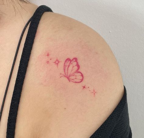 Pink And Red Tattoo, Pink Heart Tattoo, Pink Tattoo Ink, Silly Tattoos, Tattoo Ideas For Female, Tattoos Henna, Pink Tattoo, Pretty Hand Tattoos, Kunst Tattoos