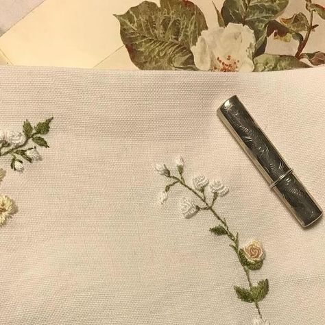 Suzie on Instagram: "I love these fluffy white carnations 😌

Another wreath design by @soukiesoo 

#stitchersofinstagram #embroiderersofinstagram #handembroidery #handembroiderydesign #handstiched #embroidery #embroiderykit #soukiesoo #handmade #handmadeembroidery" Carnation Embroidery, White Carnations, White Carnation, Hand Embroidery Design, Wreath Designs, Embroidery Kits, Hand Embroidery, Wreath, I Love