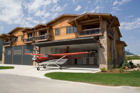 Silverwings at Sandpoint, ID. Luxury fly-in community. Not a bad way to live. Airpark Homes, Hanger Homes, Airplane Hanger House, Hangar House, Hangar Home, Hangar Homes, Hanger House, Airplane Hangar, Warehouse Home