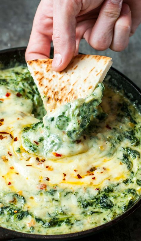 Cheesy Baked Shrimp and Spinach Dip - Peas And Crayons Fresh Spinach Recipes, Shrimp And Spinach, Hot Spinach Dip, Seafood Dip, Shrimp Dip, Cheesy Appetizer, Spinach Dip Recipe, Shrimp Appetizers, Thanksgiving Cooking