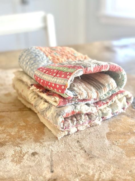 Crafts Using Tattered Vintage Quilt Pieces via @bungalow47 Vintage Quilt Pillows Ideas, Vintage Primitive Decor, Quilt Scraps Projects, Decor With Quilts, Best Selling Quilted Items, Vintage Christmas Linens Repurposed, Recycle Quilts Ideas, Quilt Recycle Projects, Old Quilts Repurposed Sewing Projects