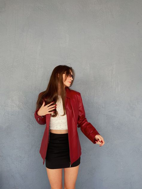 Red Leather Blazer Outfit, Autumn Outfits Red Leather Jacket, 90s Red Leather Jacket Outfit, Red Short Denim Jacket, Red Leather Blazer, Motel Rocks Red Leather Jacket, Lana Concert, Red Cropped Leather Jacket, Red Leather Skirt