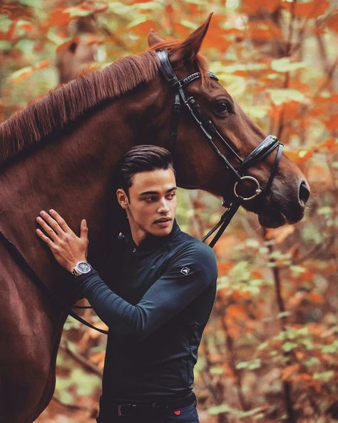 Horse Boy Aesthetic, Horseback Riding Aesthetic, Matt Harnacke, Horse Senior Pictures, Male Horse, Horse Photography Poses, Horse Riding Aesthetic, Senior Boy Poses, Horse And Human