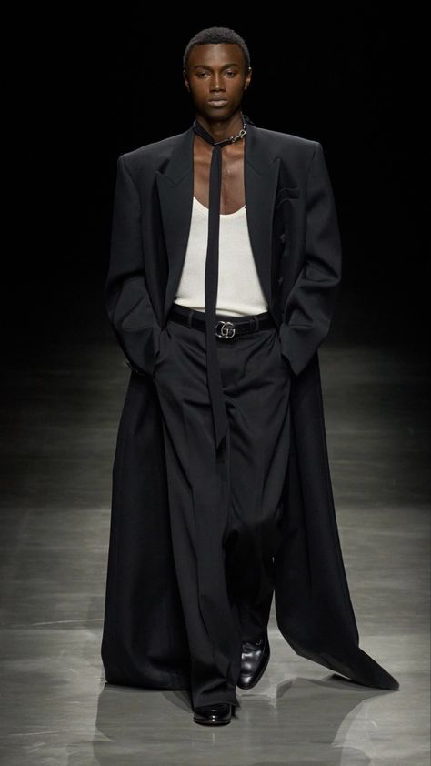 High Fashion Runway Men, Black High Fashion Outfit Men, High Fashion Male Models, Queer Winter Fashion, Men High Fashion, Men Styling, High Fashion Runway, Classy Summer Outfits, Menswear Runway