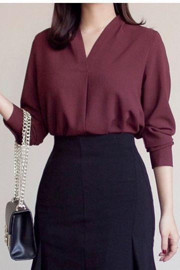 Casual Office Wear, Office Dresses For Women, Stylish Skirts, Classy Work Outfits, Stylish Work Outfits, Elegant Blouses, Work Outfits Women, Girls Fashion Clothes, Professional Outfits