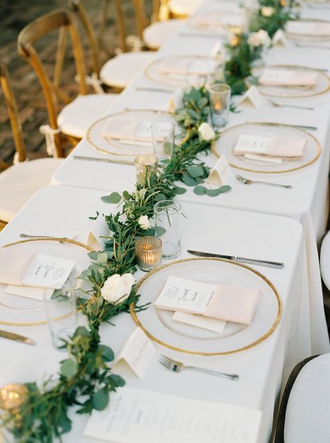 Intimate Destination Wedding, Tafel Decor, Wedding Table Decorations, Wedding Table Settings, Wedding Table Centerpieces, Southern Wedding, Greenery Wedding, Wedding Deco, Reception Decorations