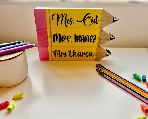 Pencil Teacher Gift, Teacher Name Plates, Wood Pencil Holder, Teacher Signs, Wooden Pencil, Personalized Pencils, Teacher Desk, Desk Sign, Diy Teacher Gifts