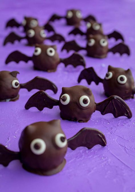 Vegan Halloween Treat, Vegan Buttercream Frosting, Vegan Halloween Food, Coconut Truffles, Vegan Buttercream, Rice Noodle Soups, Chocolate And Coconut, Fair Trade Chocolate, Vegan Halloween