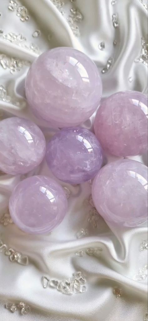 Lavender Rose Quartz, Lavender Roses, Always And Forever, Rose Quartz, Fairy Tales, Lavender, Wallpapers, Crystals