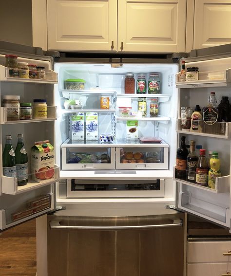 Double Door Fridge Organization, French Door Refrigerator Organization, House Finishes, Double Door Fridge, Pre Made Meals, Fridge And Freezer, Declutter And Organize, Door Fridge, How To Declutter