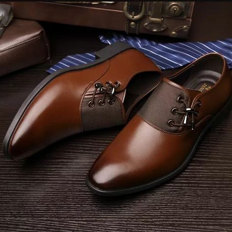 Trendy Shoes For Men, Patent Leather Oxfords, Mens Fashion Ideas, Shoes Business, Men Dress Shoes, Gentleman Shoes, Mens Fashion Style, Mens Fashion Business, Men's Dress Shoes