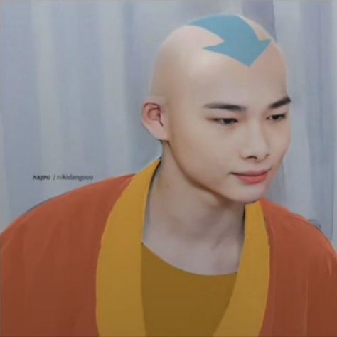 Bald Enhypen, Cursed Enhypen Images, Bald Sunghoon, Enhypen Memeable Face, Changbin Salon, Funny Faces Pictures, Picture Edit, Tagalog Quotes Hugot Funny, Filipino Memes