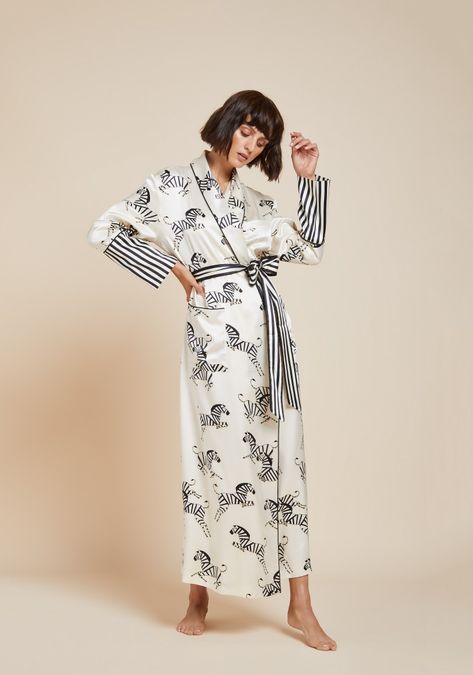 Black Silk Pajamas, Pajama Style, Full Length Robe, Silk Pyjamas, Luxury Pajamas, Olivia Von Halle, Silk Robes, Kimono Outfit, Camisole Set