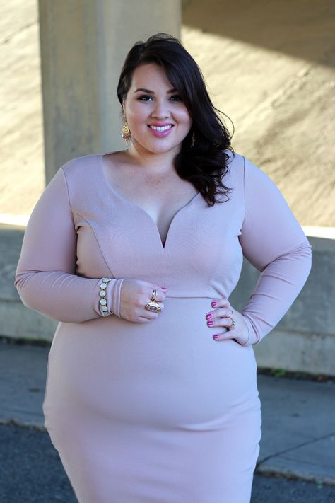 On The Fringe - Sarah Rae Vargas Sarah Rae, Plus Zise, Plus Size Looks, Big Girl Fashion, The Fringe, Plus Size Beauty, Plus Size Models, Curvy Girl Fashion, Beauty Lifestyle