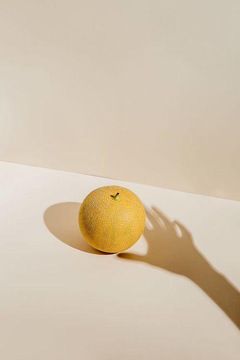 Language Learning Apps, Language Apps, Minimal Photography, Object Photography, Shadow Photography, Fruit Photography, Learning Apps, Minimalist Photography, Trik Fotografi