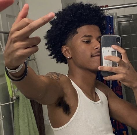 Men Fade Haircut, Fade Curly Hair, Afro Fade Haircut, Afro Hair Fade, Fade Haircut Curly Hair, Low Taper Fade Haircut, Men Fade Haircut Short, Taper Fade Curly Hair, Fade Haircut Styles