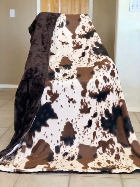 Cowhide Blanket - Etsy Cowhide Blanket, Cow Room, Country Room, Old Cowboy, Western Blankets, Dream Country, Western Bedroom Decor, Western Rooms, Good Nights