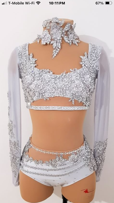 Pole Competition Outfit, White Dance Costumes, Maria Dance, Bodysuit Ideas, Majorette Outfits, Dance Costumes Ideas, Student Costume, Dance Wear Outfits, Wrestling Attire