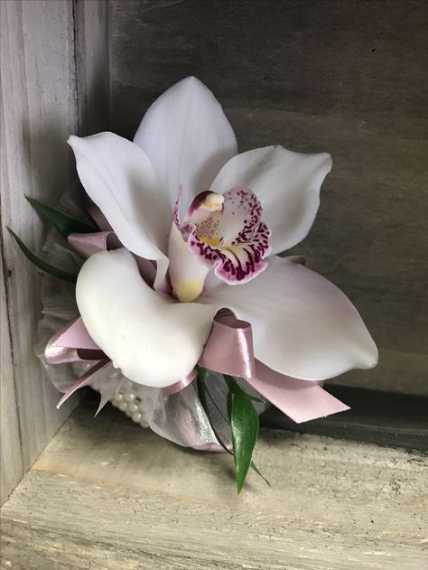 Purple Orchid Corsage, Orchid Corsage Wedding, Orchid Corsage Prom, Orchid Corsage, Corsage Wristlet, Wristlet Corsage, Prom Flowers Corsage, Orchid Corsages, White Corsage