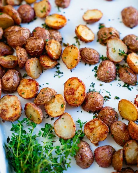 Roasted Side Dishes, Best Roasted Vegetables, Roasted Zucchini And Squash, Oven Roasted Red Potatoes, A Couple Cooks, Thyme Recipes, Roasted Red Potatoes, Oven Roasted Potatoes, Roasted Potato Recipes