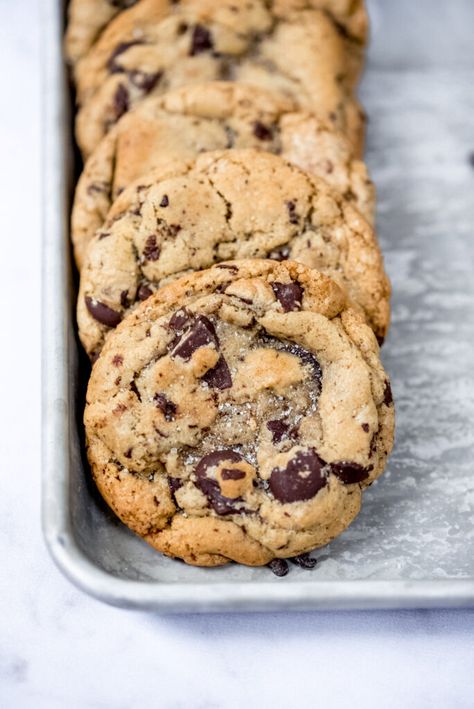 Dairy Free Cookie Recipes, Brownies Coconut, Dairy Free Cookie, Sourdough Chocolate Chip Cookies, Plating Food Presentation, Chocolate Chip Cookies Chocolate, Everything Sourdough, Using Sourdough Starter, Recipe Using Sourdough Starter