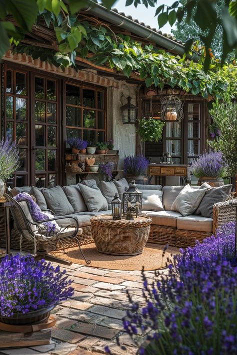 31 Gorgeous Outdoor Patio Ideas to Try Now 49 French Outdoor Patio, Cottage Patio, Farmhouse Patio, Rustic Patio, Dream Patio, Outdoor Patio Designs, Rustic Wooden Table, Outdoor Patio Ideas, English Cottage Garden