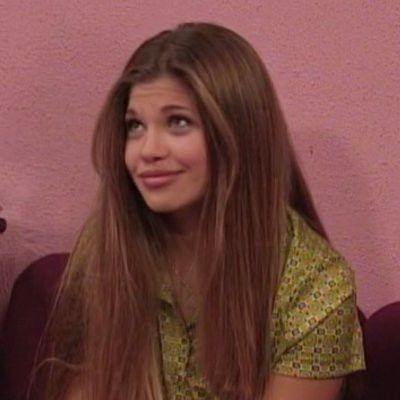 Danielle Fishel 90s, Topanga Hair, Boy Meets World Characters, Topanga Lawrence, Boy Meets World Shawn, Cory And Topanga, Danielle Fishel, Beatiful People, 90s Girl