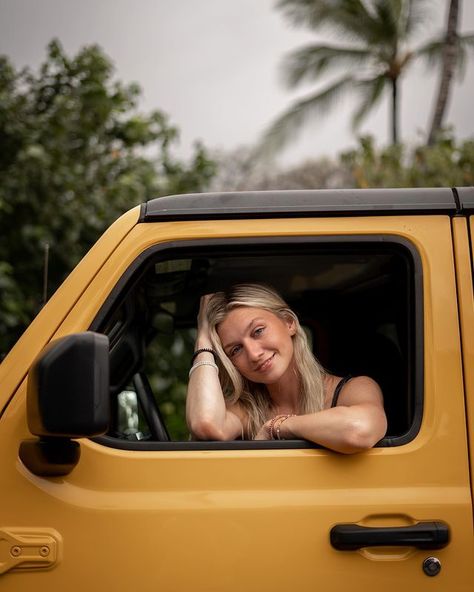 anna x sitar (@annaxsitar) • Instagram photos and videos Anna Sitar, Anna X Sitar, Beach Jeep, Grad Photoshoot, Ideal Type, Brand Strategist, Senior Photoshoot, Famous Americans, Beach Poses