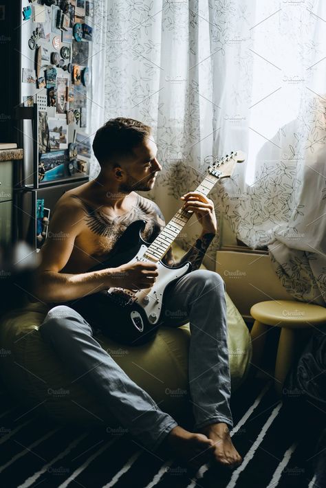 Man Guitar Photography, Guitar Poses For Men, Guitar Photoshoot Male, Artistic Photo Shoot, Man With Guitar Photography, Photoshoot Ideas At Home Men, Pose Reference Guitar, Men With Guitar, Guitar Pose Reference