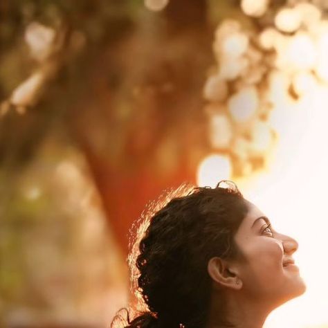 SK Thangachi on Instagram: "Without Watermark...

Pair looks Cool nd fresh...❤️❤️✨

Let's Get Ready to breathe the Pure love of #Amaran ☺️❤️

@sivakarthikeyan @saipallavi.senthamarai 
#heyminnale ❤️✨
.
.
.
.
Do follow - @sk_thangachi_vaishu
.
.
.
.
Tags:
#princesk #amarandiwali #amaranfromOctober31st #sk23 #sk23xarm #sivakarthikeyanfcinsta #sivakarthikeyan #sivakarthikeyan_rasigai_da #sivakarthikeyanfans #sivakarthikeyananna #sivakarthikeyan❤️ #sivakarthikeyan_fanz_online #sivakarthikeyandoss #sivakarthikeyan_lovers #sivakarthikeyan_world" Sivakarthikeyan Saipallavi, Pure Love, The Pure, Get Ready, Let It Be, Pure Products, Collage, Tags, Animals