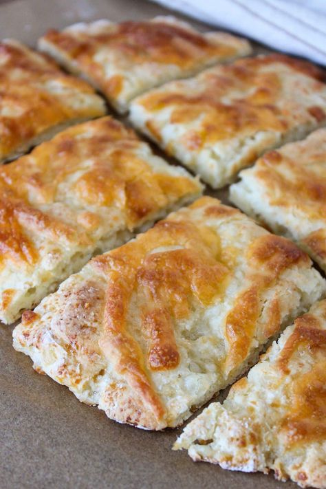 Cheesy Cottage Cheese Bread (2-Ingredient!) Cottage Cheese Tots Recipe, Cottage Cheese Garlic Bread, Cottage Cheese Bread No Flour, Cottage Cheese Egg White Bread, Cottage Cheese Frosting, 3 Ingredient Cottage Cheese Bread, Cottage Cheese Bread 2 Ingredients, Cottage Cheese Flatbread Recipe, Cottage Cheese Buns