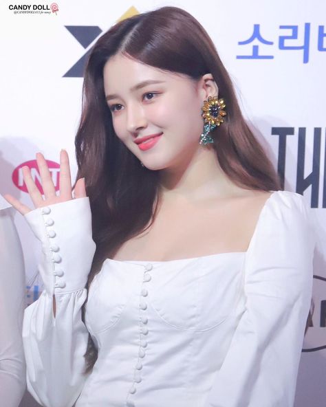 Nancy Momoland Cute, Momoland Nancy, Nancy Momoland, Stylish Girl, Asian Beauty, The World, Hair, Blue