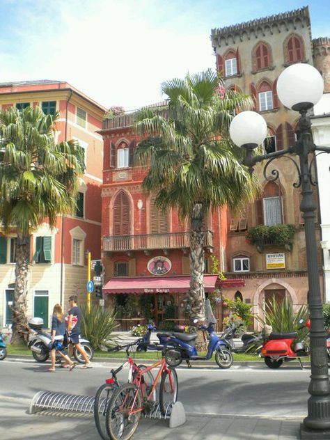 Sestri Levante, Liguria, Italy, province of genoa Romantic Italy, Sestri Levante, Mediterranean Travel, Liguria Italy, Italian Vacation, Italian Riviera, Places In Italy, Beautiful Places On Earth, Visit Italy