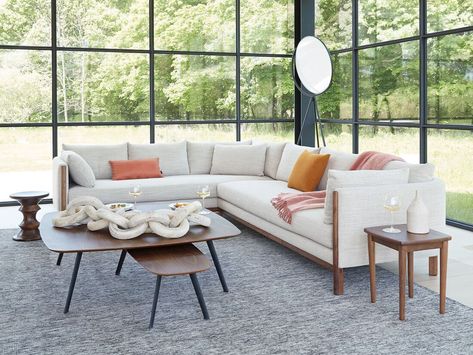 Sofas Modern Furniture Design Living Rooms, Sectional Chaise, Lounge Chair Design, Side Table Design, Armchair Design, Modern Furniture Living Room, Design Within Reach, Furniture Design Modern, Modern Sofa