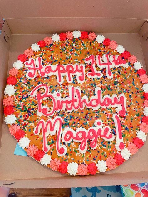 13th Birthday Party Ideas For Girls, 12th Birthday Party Ideas, 14th Birthday Party Ideas, 14th Birthday Cakes, 13 Birthday Cake, Preppy Party, Cookie Cake Birthday, Birthday Goals, Backyard Birthday