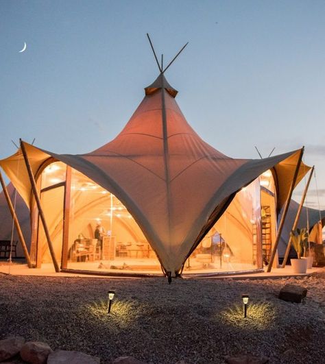 Tent Architecture, Rooftop Restaurant Design, Desert Resort, Glamping Resorts, Dome Home, Glamping Site, Cool Tents, Tent Design, Circus Tent