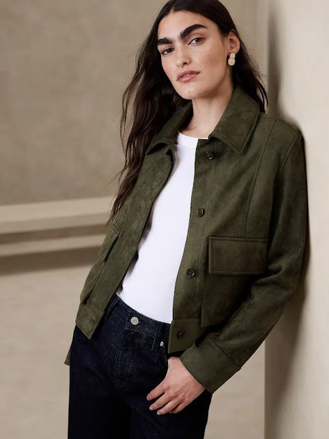 Jackets To Wear With Dresses, Suede Jacket Women, Olive Jacket, Outfit Mujer, Suede Fashion, Banana Republic Factory, My Summer, Material Girls, Suede Jacket