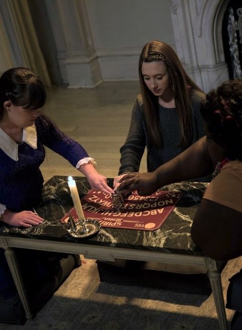 Jamie Brewer, Taissa Farmiga and Gabourey Sidibe as Nan, Zoe and Queenie in Season 3 "Coven" Coven Aesthetic, Taissa Farmiga, Ahs Coven, American Horror Story Coven, Tv Horror, Season Of The Witch, Evan Peters, Witchy Woman, Horror Story