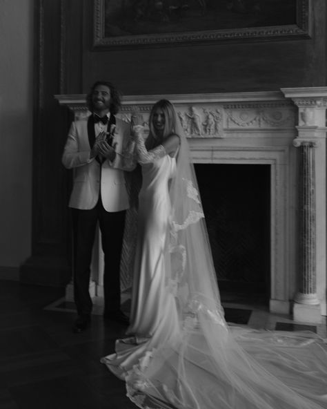 Fireplace Wedding Portrait | Beverly Hills Estate Ceremony Description: Wedding portrait by the fireplace, groom in tux with bride in veil, Beverly Hills estate wedding, luxury wedding design, timeless wedding moments, Somni Events wedding planning, fine art wedding photography 🖤💍🏰 Bride In Veil, Fireplace Wedding, Day Planning, Reflection Photos, Romantic Couple Poses, Wedding Luxury, Art Wedding Photography, Natural Light Photography, Artistic Wedding