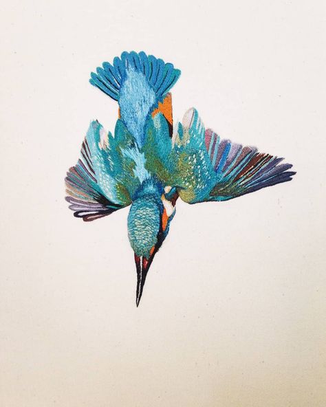 Rose Miller Diving Kingfisher machine embroidery Kingfisher Embroidery, Diving Kingfisher, Kingfisher Drawing, Bird Of Prey Tattoo, Kingfisher Tattoo, Kingfisher Illustration, Kingfisher Painting, Kingfisher Art, Flying Tattoo