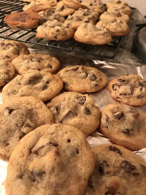 real food for people who live in the real world Filled Chocolate Chip Cookies, Cookies With Sea Salt, Homemade Vanilla Extract, Christmas Festivities, Homemade Vanilla, Guest Blogging, Yummy Sweets, Dark Chocolate Chips, Cakes And Cookies