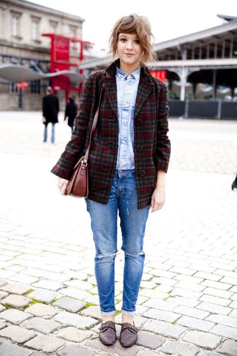 just adorable. Jeans Casual, Look Rock, Street Style Blog, Stylish Jackets, Look At You, Jacket Outfits, Well Dressed, Birkenstock, Passion For Fashion