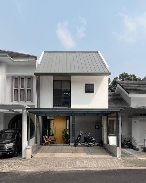 All Posts • Instagram Minimalist Facade Design, Japanese Minimalist House, Japandi House Design, Minimalist House Exterior, Clean Architecture, Home Styles Exterior, Contemporary House Exterior, Kabinet Dapur, Compact House