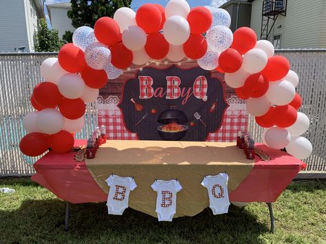 Bbq Gender Reveal Party Decorations, Gender Reveal Ideas Bbq, Babyq Shower Ideas, Barbecue Gender Reveal Party, Baby Q Theme Baby Shower Ideas, Baby Q Balloon Arch, Babyque Gender Reveal Ideas, Bbq Balloon Arch, Baby Q Gender Reveal Ideas