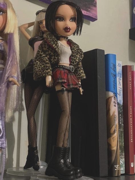 Bratz Doll Outfits, Brat Doll, Bratz Girls, Bratz Inspired Outfits, Bratz Doll, Monster High Dolls, Pretty Dolls, The Doll, Soft Grunge