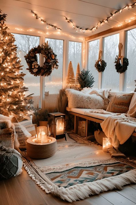 Cozy Sunroom Ideas for a Sun-Soaked Space Reading Room Sunroom, Sunroom Christmas Decor, All Weather Room, Sunroom Ideas Small, Fall Sunroom, Christmas Sunroom, Cozy Sunroom Ideas, Small Sunroom Ideas, Boho Sunroom