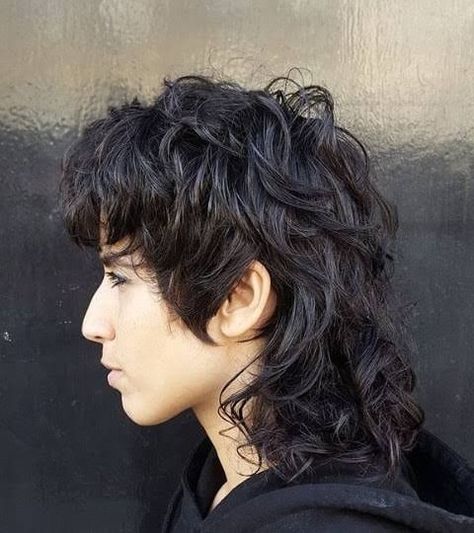 Grown Mullet Hair | Mullet haircut, Mullet hairstyle, Short hairstyles for thick hair Mullet Wavy Hair, Queer Haircut, Haircut Mullet, Mullet Hair, Rocker Hair, Hairstyles For Thick Hair, Androgynous Hair, Hair Mullet, Hairstyle Short